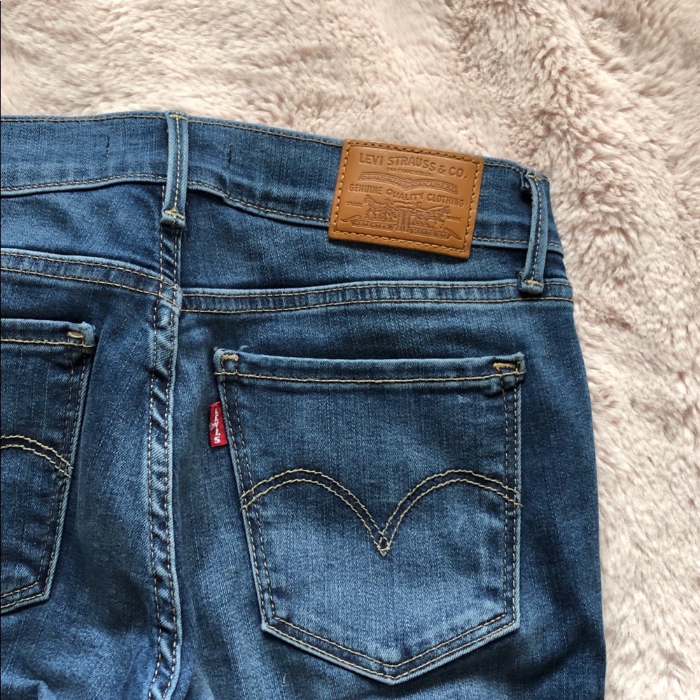 710 Levi’s - Picture 8 of 8
